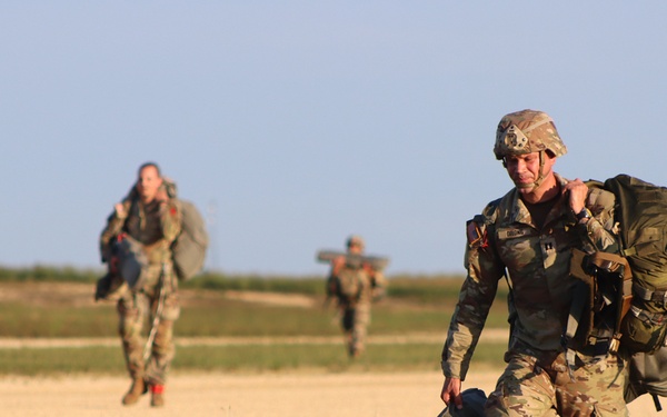 JB MDL- 404 CA BN Conducts Day and Night Airborne Operation
