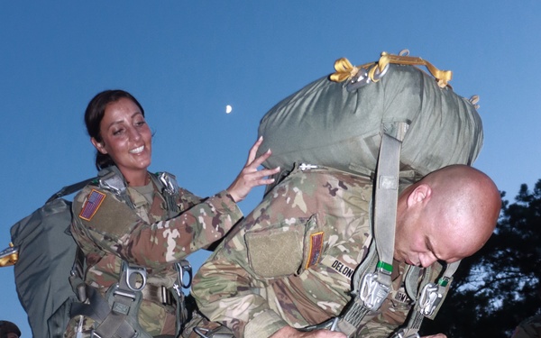 JB MDL- 404 CA BN Conducts Day and Night Airborne Operation