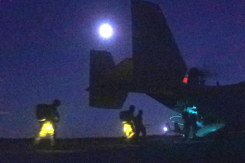 JB MDL- 404 CA BN Conducts Day and Night Airborne Operation