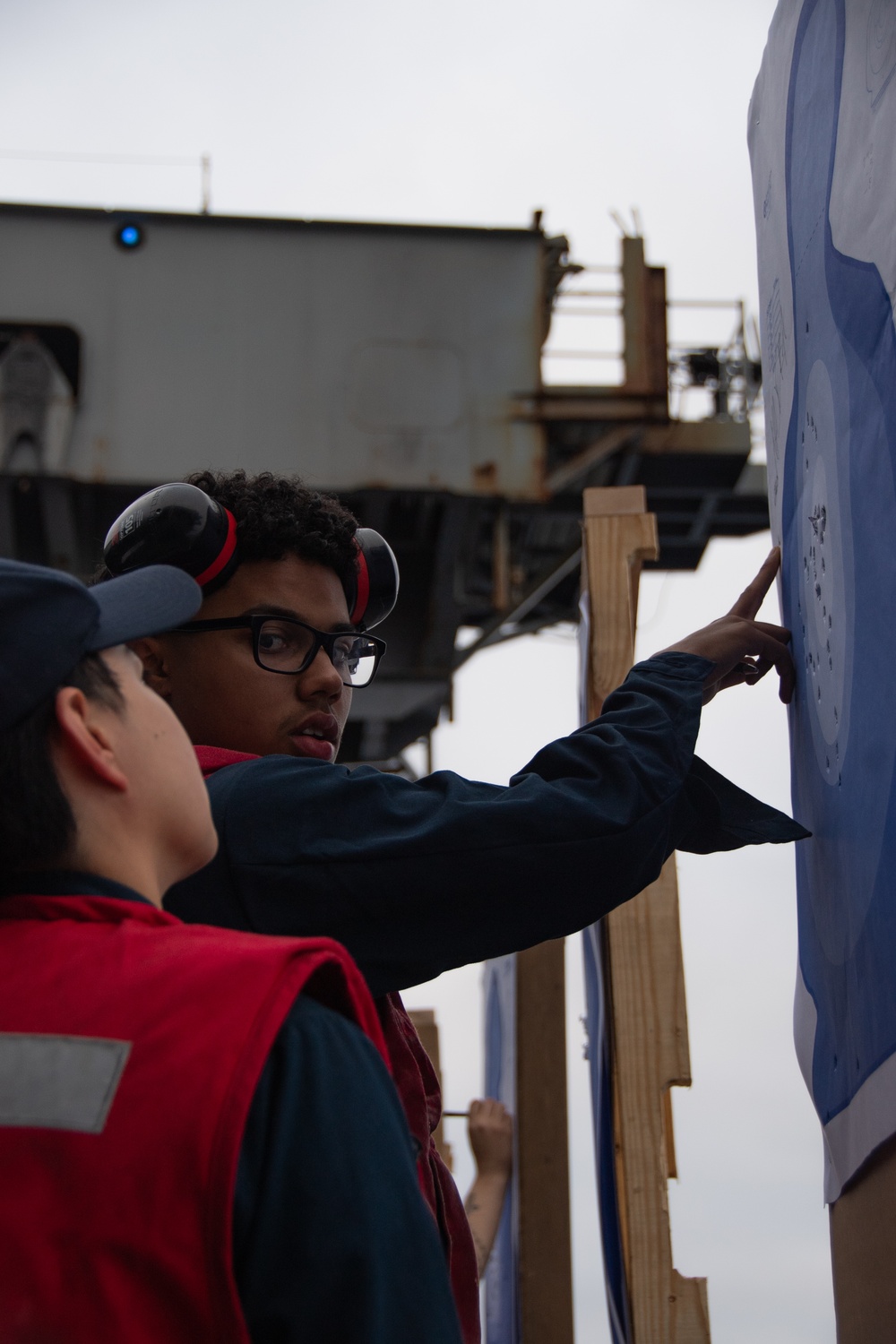 Nimitz Sailor Receives Marksmanship Training