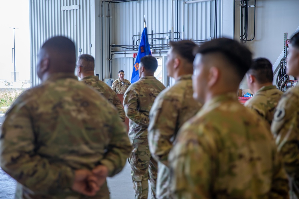 Hawaii’s 2-211th Aviation General Support Battalion Change of Command