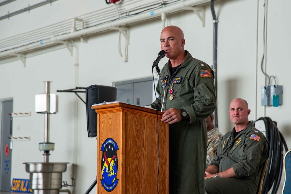 HSC-25 Holds a Change of Command Ceremony