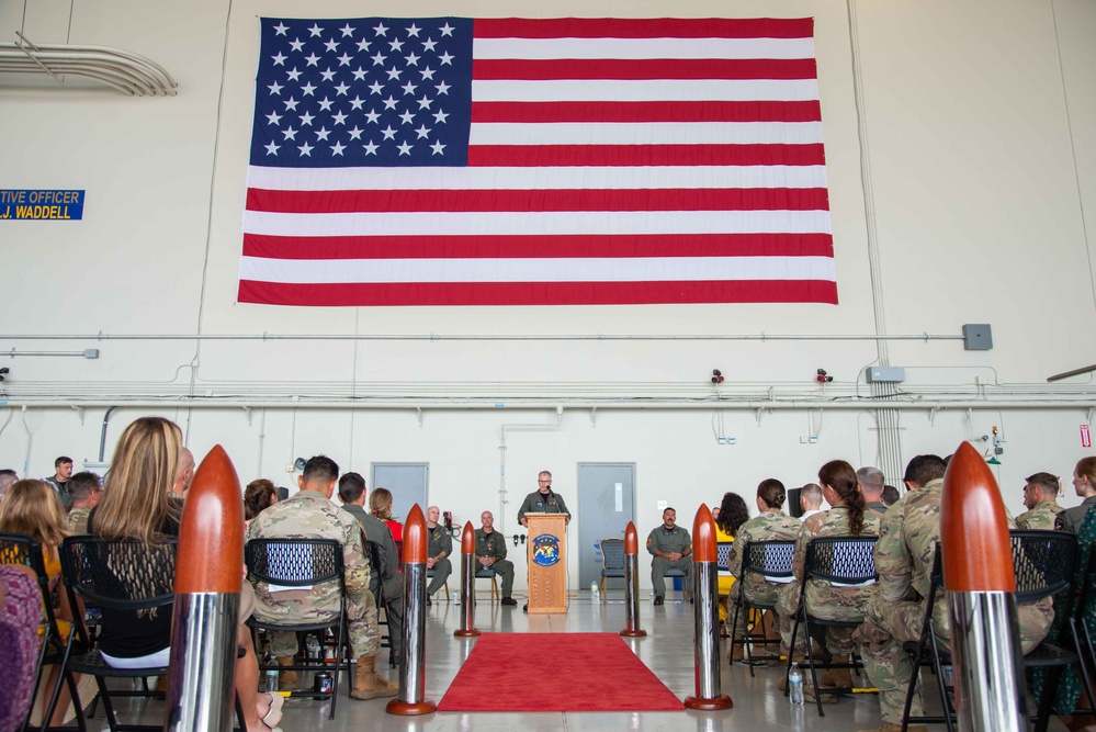 HSC-25 Holds a Change of Command Ceremony