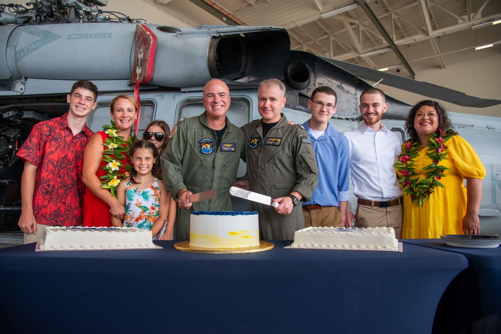 HSC-25 Holds a Change of Command Ceremony