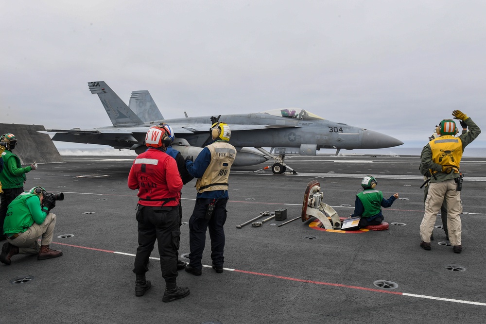 USS Ronald Reagan (CVN76) conducts flight operations