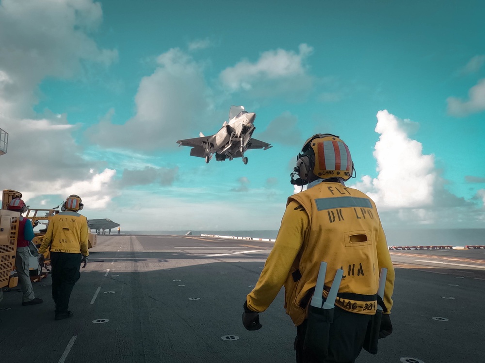 USS America (LHA 6) Conducts Flight Operations