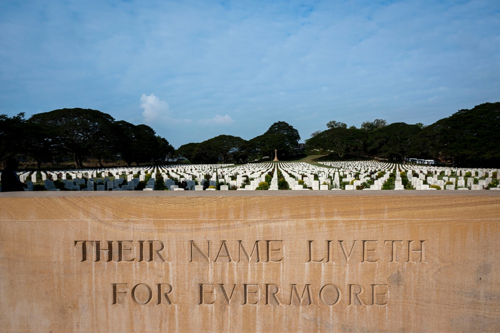 CDRUSINDOPACOM Visits Port Moresby (Bomana) War Cemetery