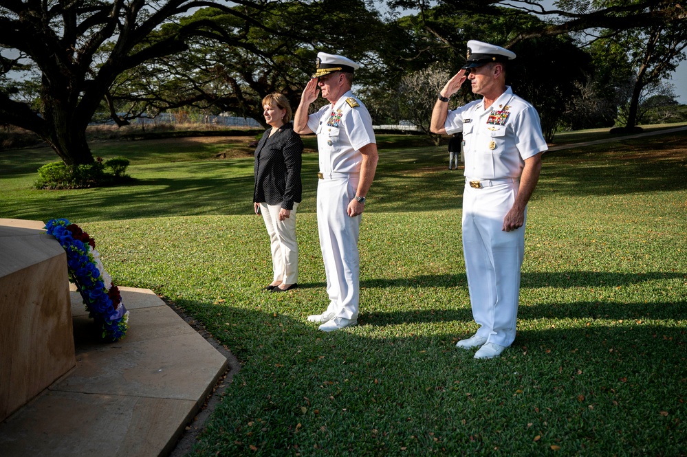 CDRUSINDOPACOM Visits Port Moresby (Bomana) War Cemetery