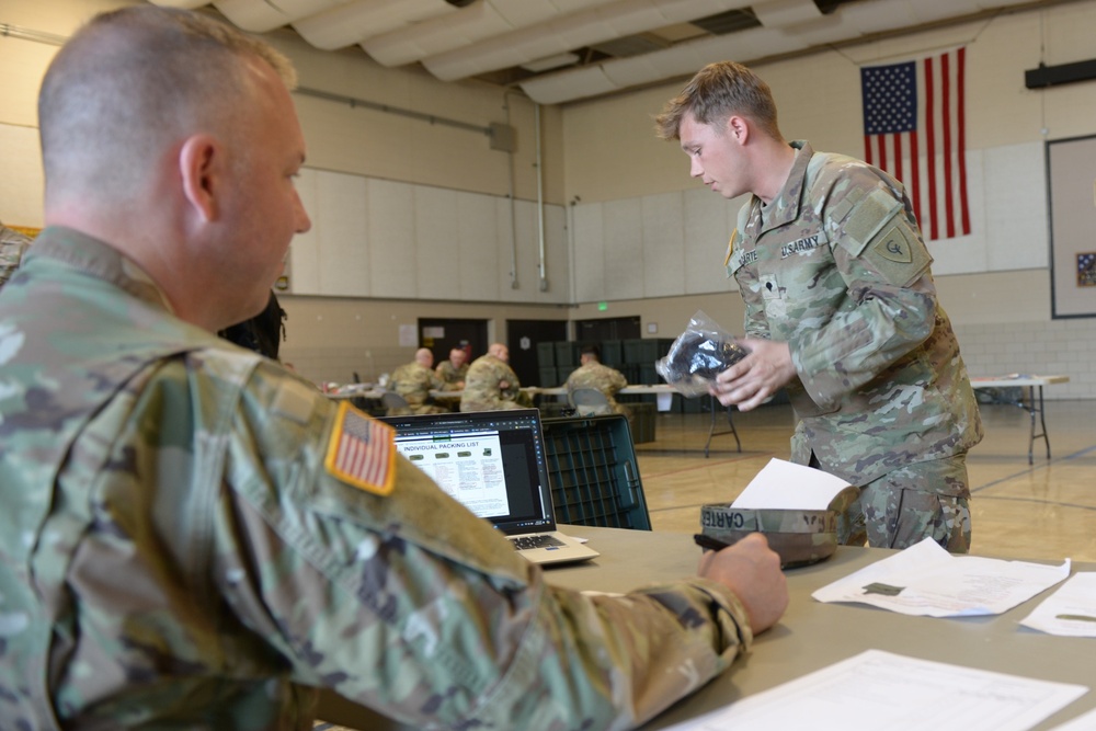 38th Infantry Division soldiers prepare for overseas deployment in support of Operation Spartan Shield