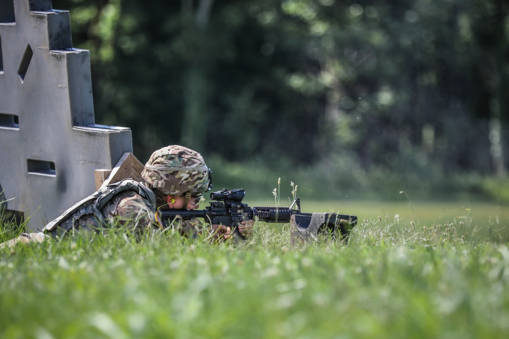 Fort Campbell MEDDAC Conducts Qualification Range