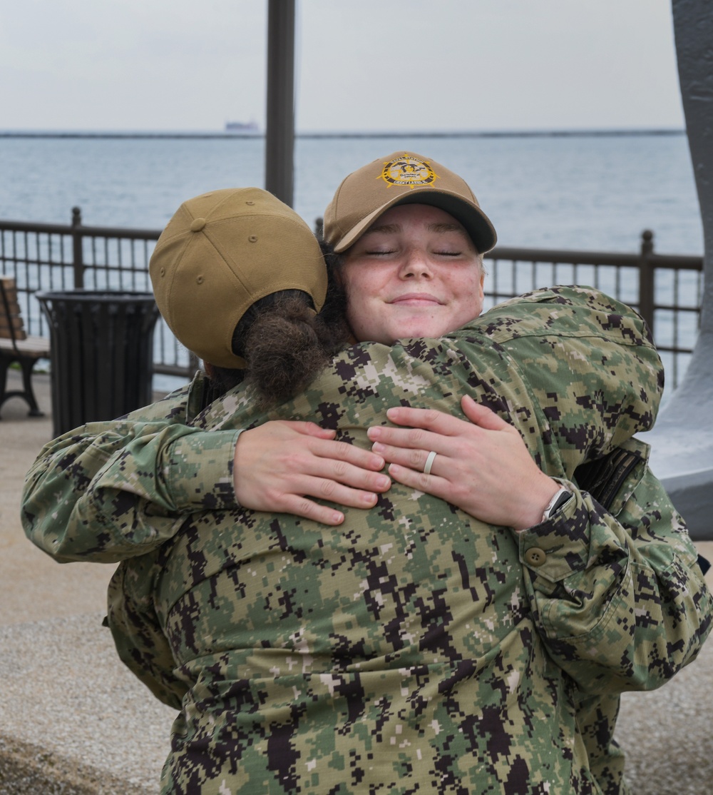 NSGL Sailor Reenlists