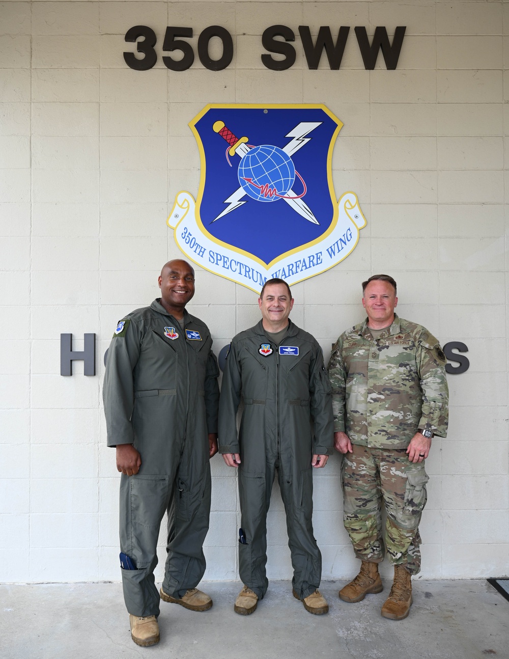USAFWC deputy commander visits 350th SWW