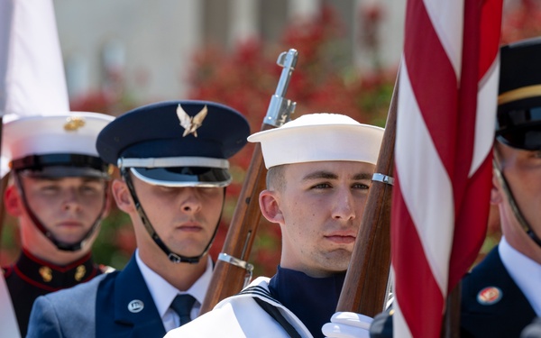 SD Hosts Singapore MoD