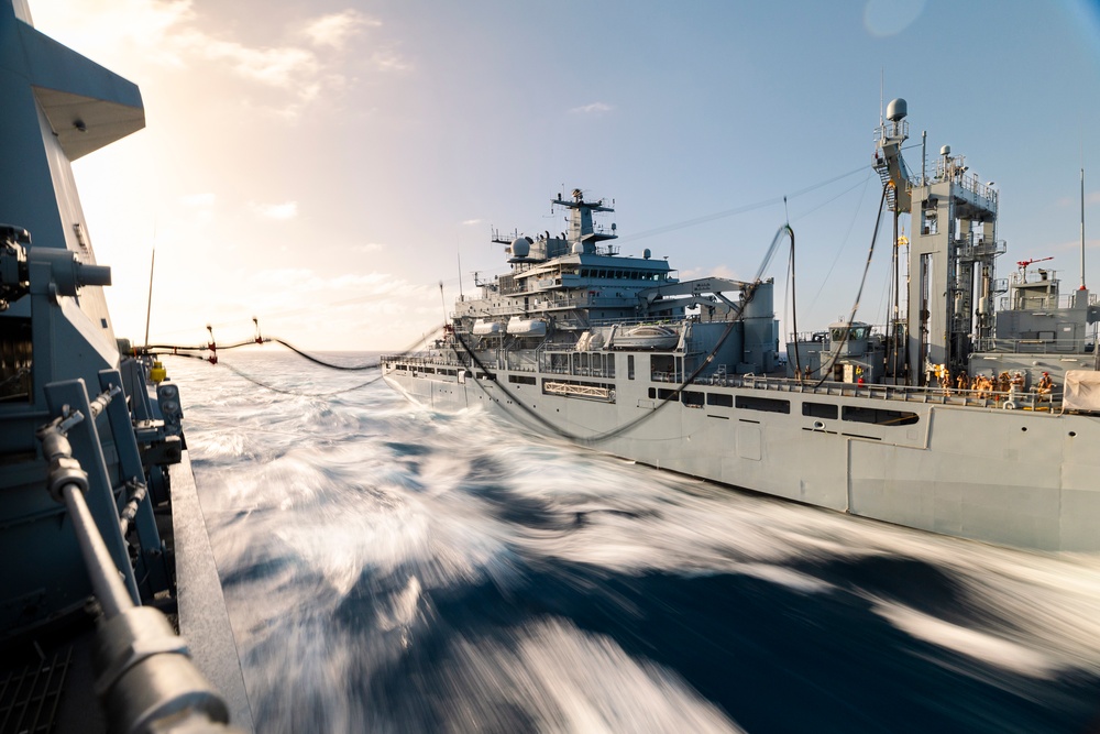 HMAS Sydney and German Ship Frankfurt Am Main - RAS