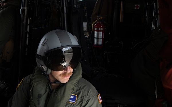 Aerial photographer captures Airborne Mine Neutralization System off the coast of O'ahu
