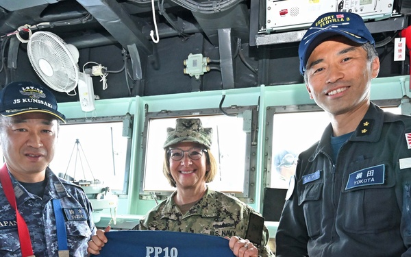 CNO visits JS Kunisaki during RIMPAC 2024