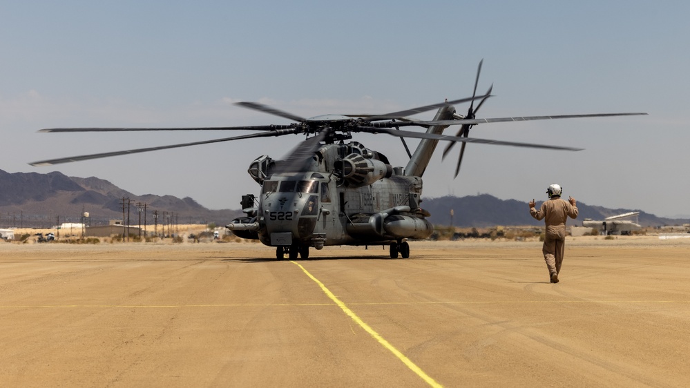 HMH-462 Arrives for SLTE 5-24