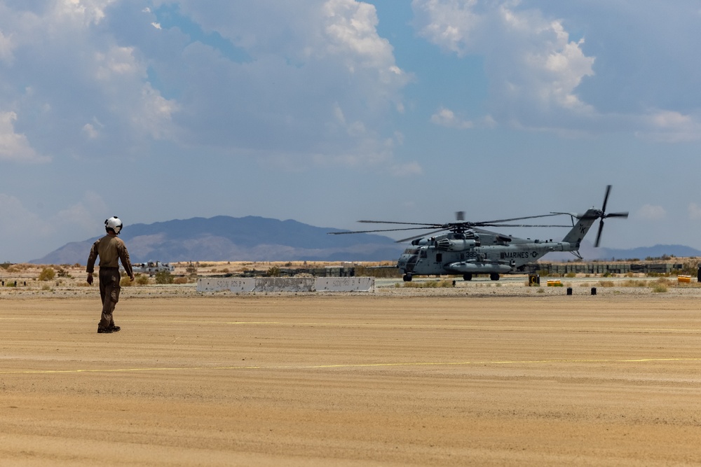 HMH-462 Arrives for SLTE 5-24