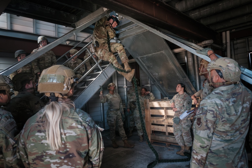 U.S. Airmen, U.S. Reserve Soldiers Complete Rappel Training in Germany