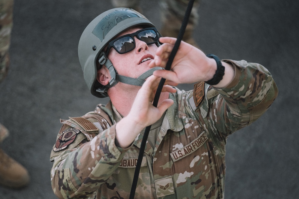 U.S. Airmen, U.S. Reserve Soldiers Complete Rappel Training in Germany