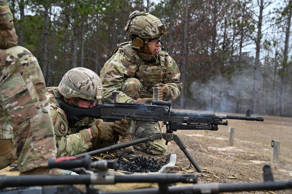 Defenders Train on Heavy Weapons