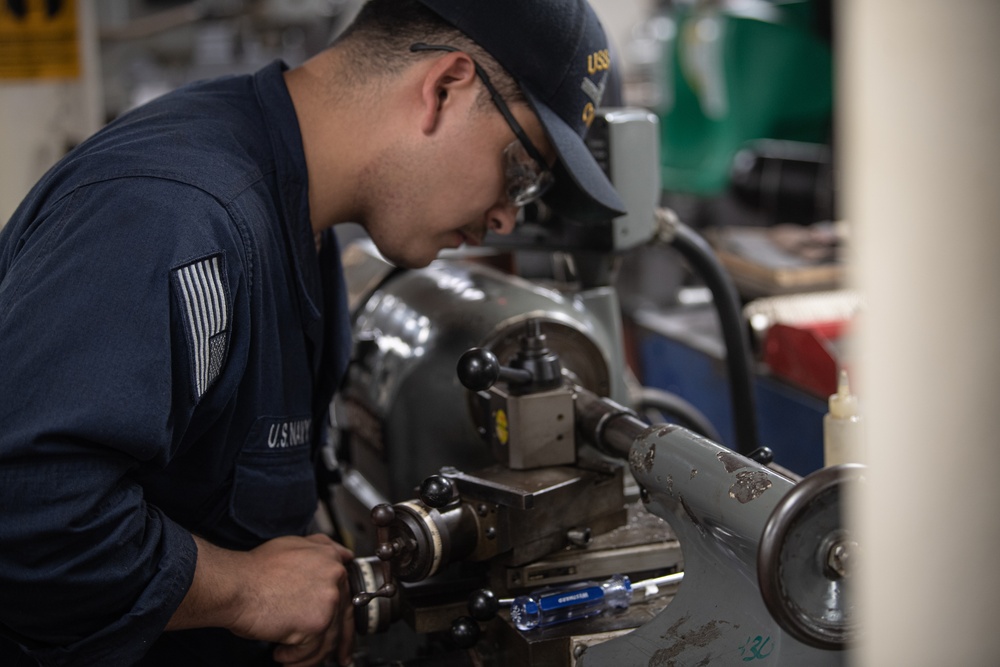 Nimitz Sailor Reshapes Bolts