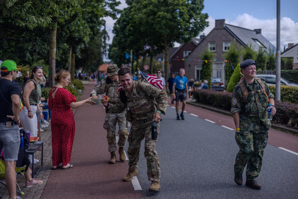 Nijmegen March: V Corps Soldiers Day 1