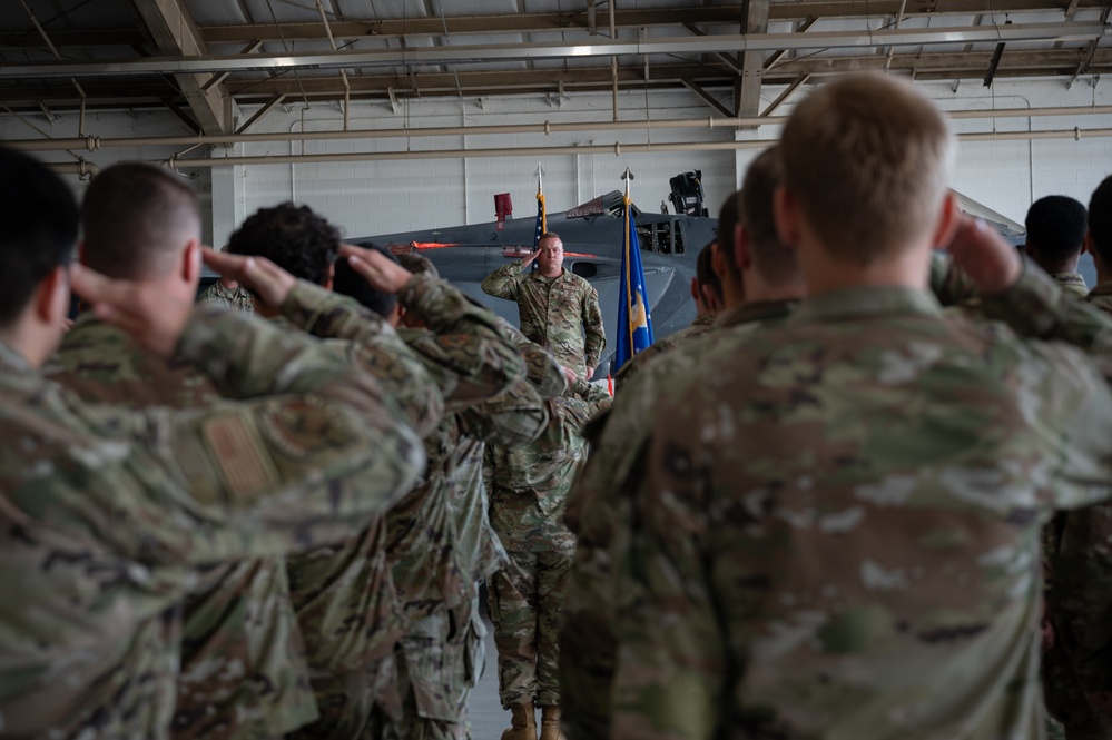 336TH welcomes new commander