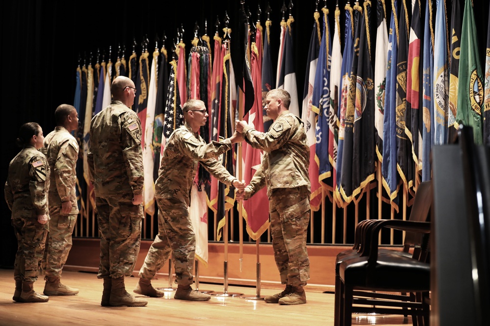 New commander takes charge of HHC at HRC
