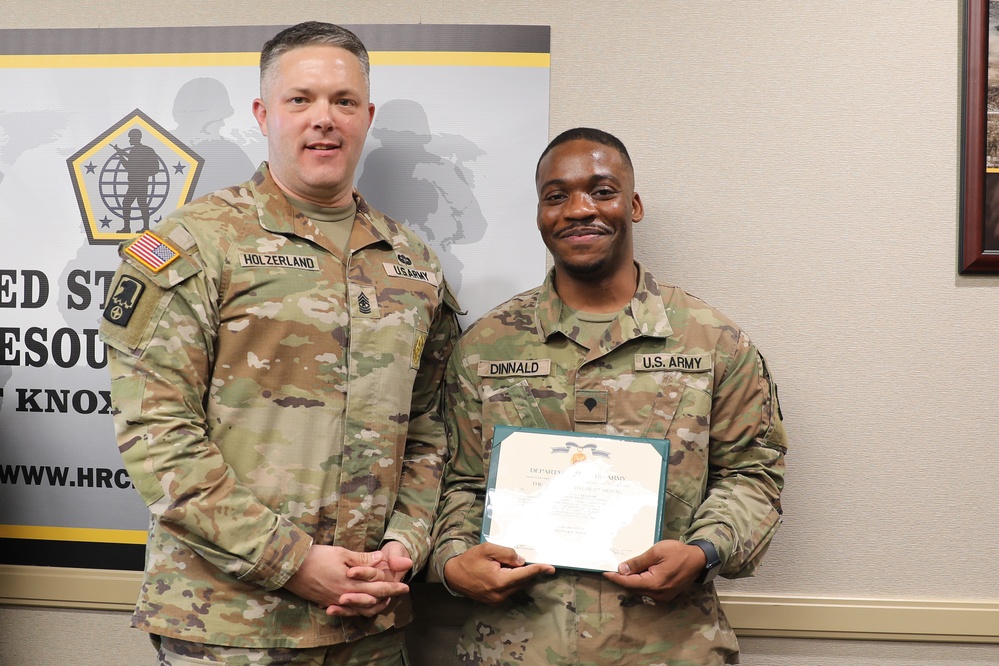 15th Command Sergeant Major of the U.S. Army Reserve visits HRC