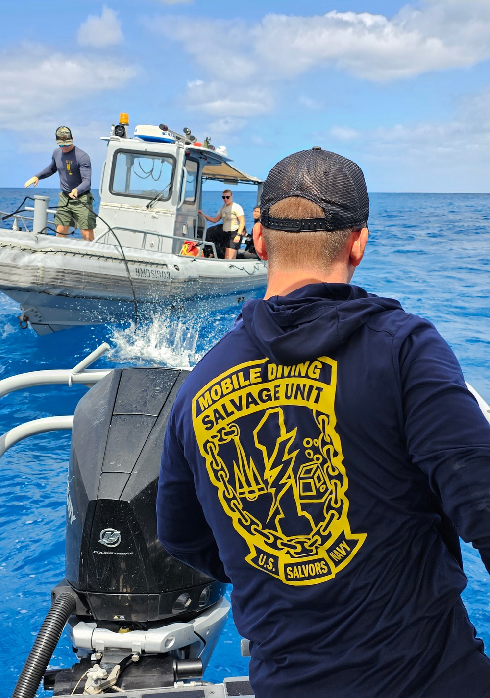 Dive familiarization with US, Canadian Navy Divers at RIMPAC 2024