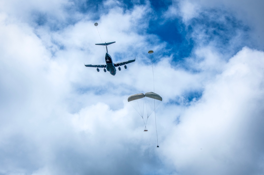 204th and 535th Airlift Squadrons Conduct Airdrop Training