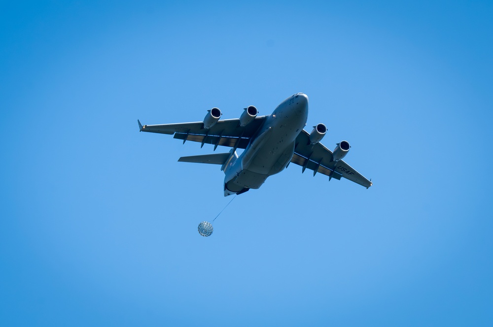 204th and 535th Airlift Squadrons Conduct Airdrop Training