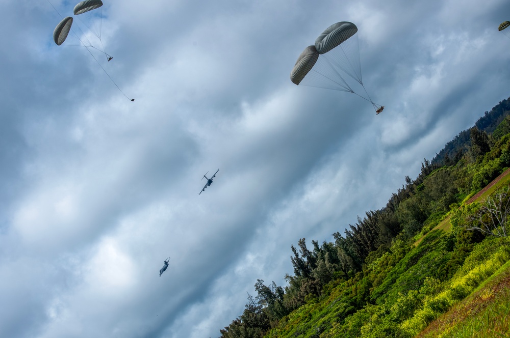 204th and 535th Airlift Squadrons Conduct Airdrop Training