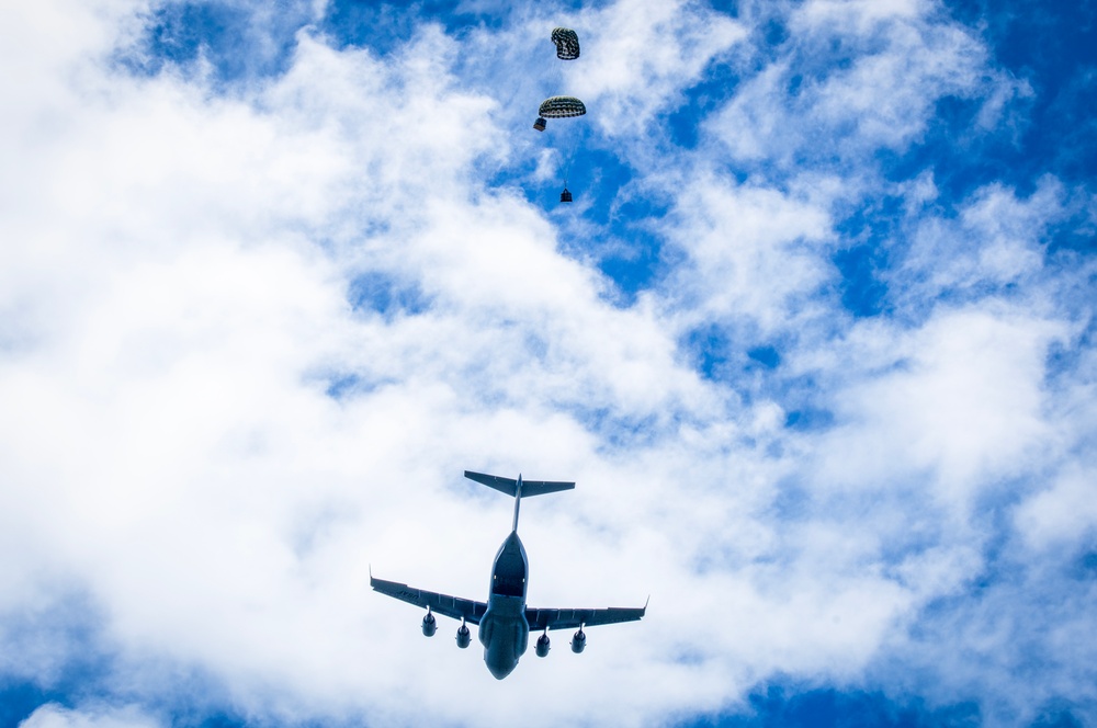 204th and 535th Airlift Squadrons Conduct Airdrop Training