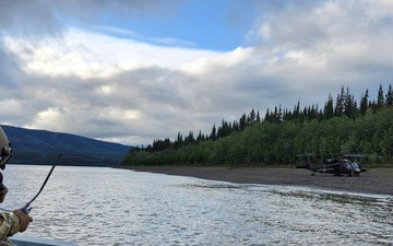 U.S. Army helicopter unit conducts medevac from Yukon River cabin