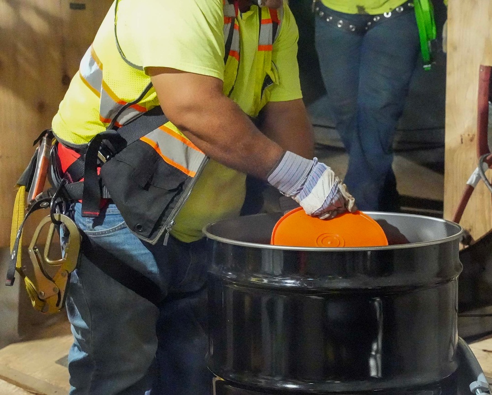 NCTF-RH Removes Sludge from Tank 8