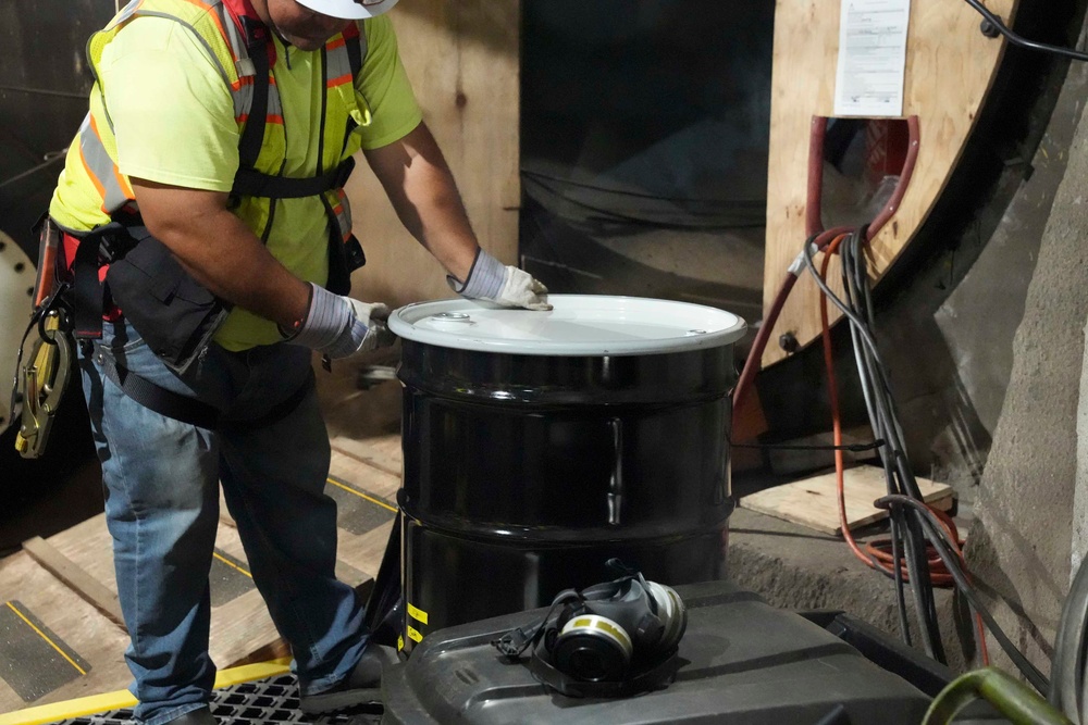 NCTF-RH Removes Sludge from Tank 8