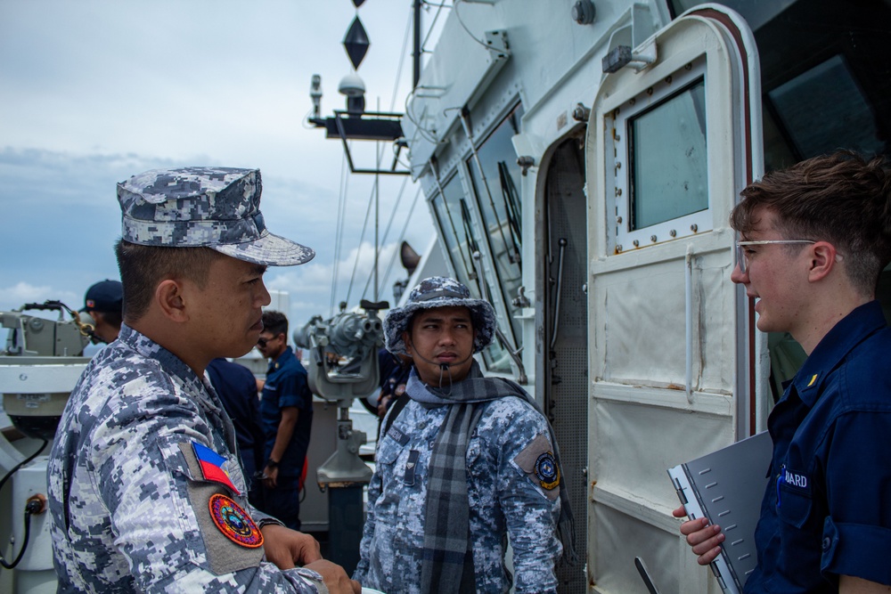 U.S. and Philippine Coast Guard Bilateral SAREX