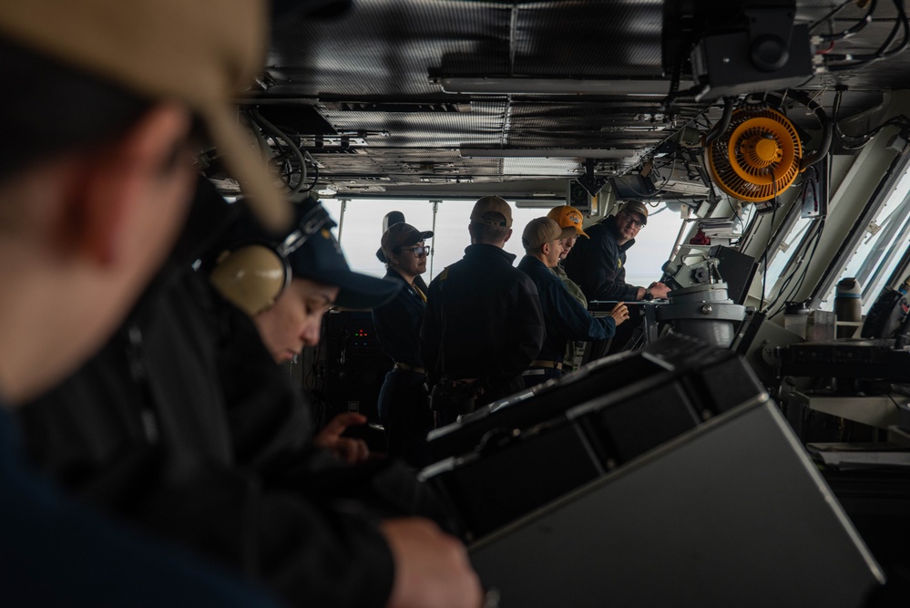 USS Ronald Reagan (CVN 76) Sailors stand watch in the pilot house