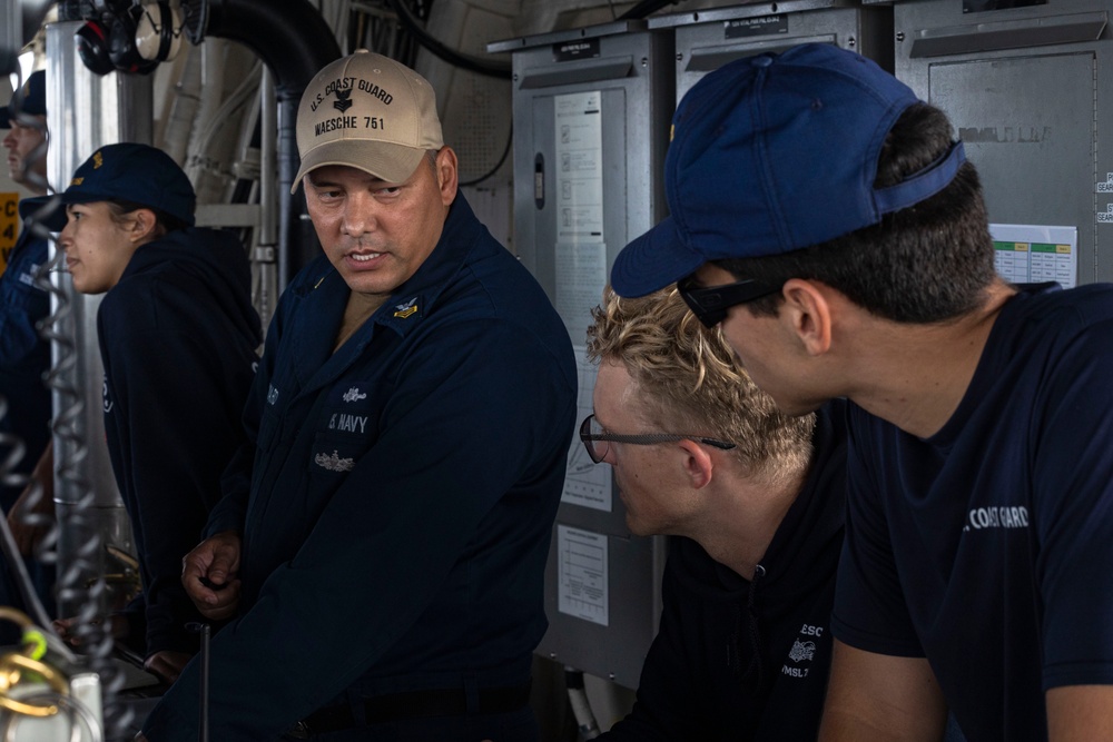 USCGC Waesche, Vietnam Coast Guard conduct CUES exercise