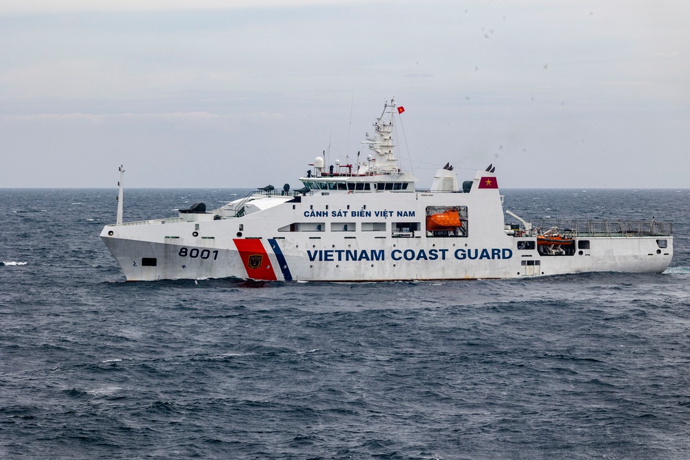 USCGC Waesche, Vietnam Coast Guard conduct CUES exercise