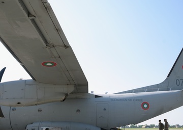 Bulgarian C-27J Spartan carries U.S. assets for the first time