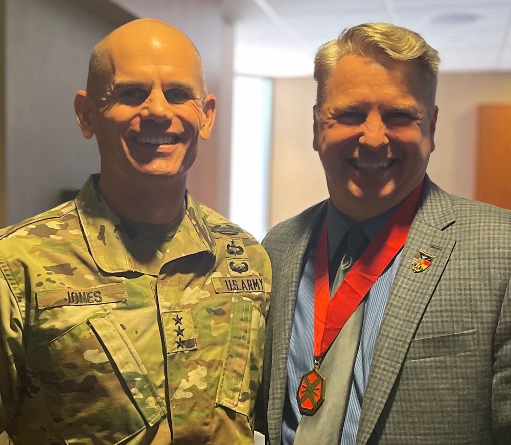 USAG Rheinland-Pfalz employee recognized as one of IMCOM’s ‘very best’