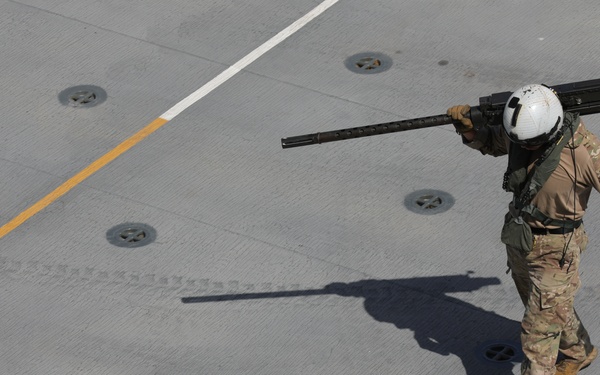 USS Lewis B. Puller Conducts Flight Operations in U.S. 5th Fleet AOO