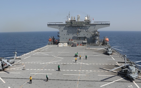 USS Lewis B. Puller Conducts Flight Operations in U.S. 5th Fleet AOO