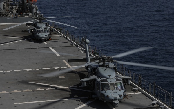 USS Lewis B. Puller Conducts Flight Operations in U.S. 5th Fleet AOO