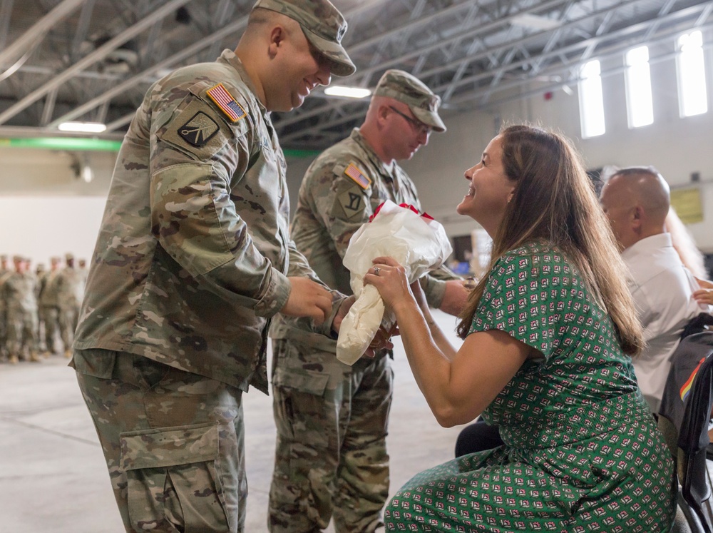 42nd ID’s Headquarters and Headquarters Battalion welcomes new commander during change of command ceremony