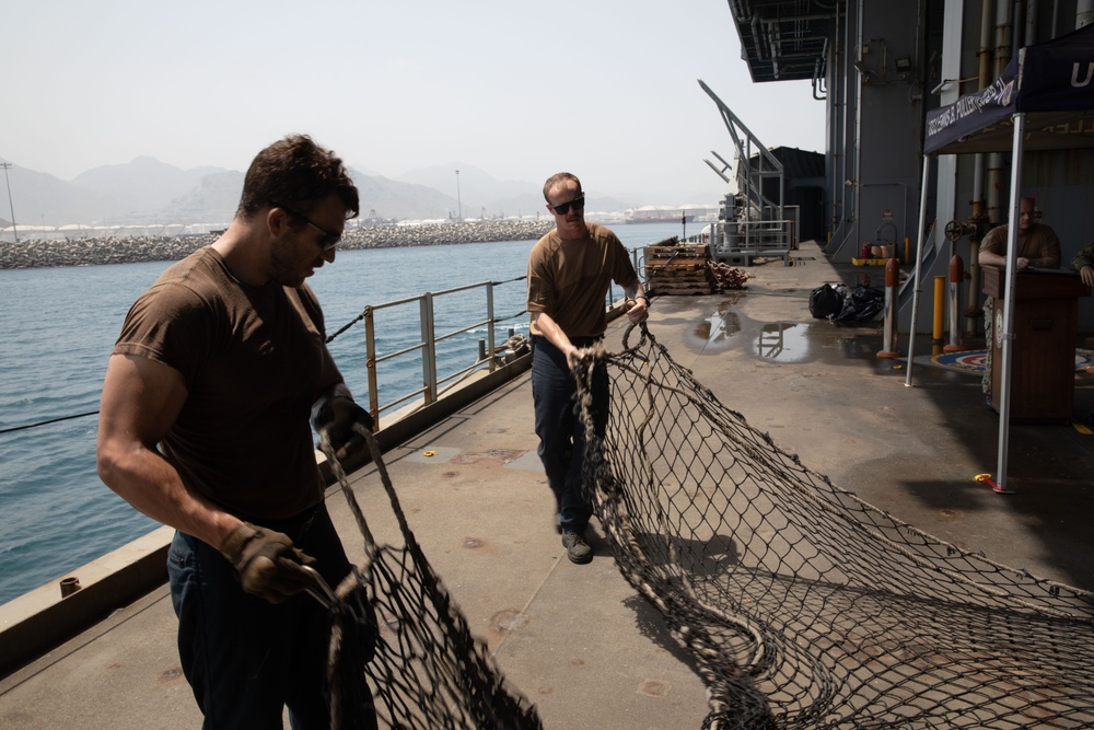 USS Lewis B. Puller Conducts Sea and Anchor Evolution