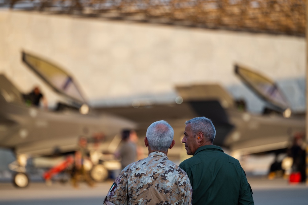 379th AEW leaders welcome Italian Air Forces to CENTCOM